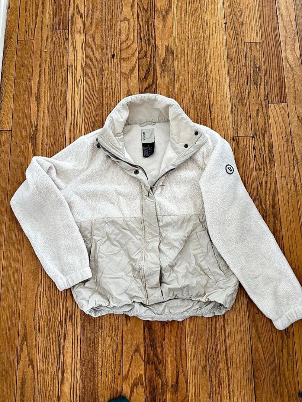 Vuori Highlands Sherpa Jacket Puffer White  XS